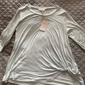 Quarter length sleeve shirt